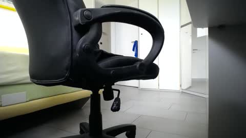 Walter Fischer online show from September 12, 12:05 pm