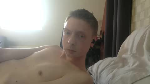 Snapshot of french59121 chatting on March 8, 3:45 pm Antoine online show from March 8, 3:45 pm