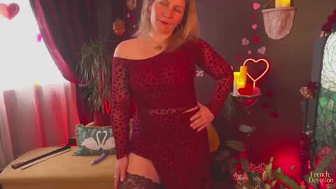 Louise or Lou 3 online show from February 14, 1:41 pm