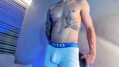 Snapshot of french_sexx chatting on February 13, 1:34 am Xavier online show from February 13, 1:34 am