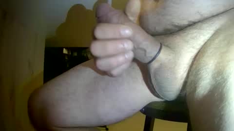 Snapshot of frenchdick1981 chatting on January 10, 7:10 am frenchdick1981 online show from January 10, 7:10 am