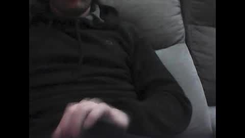 Snapshot of frencheeboy chatting on December 21, 6:15 pm frencheeboy online show from December 21, 6:15 pm