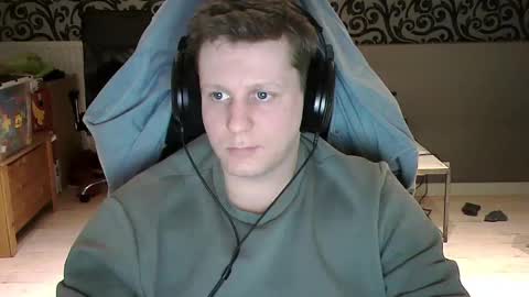 French fries online show from December 7, 11:12 pm