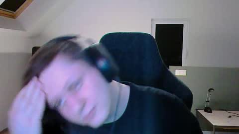 French fries online show from March 10, 10:45 pm