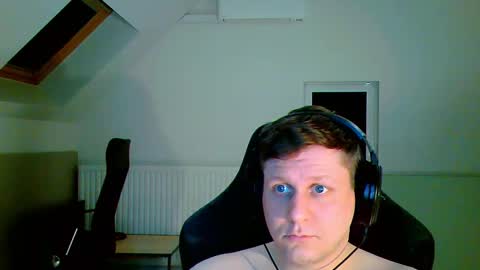 French fries online show from November 25, 9:04 pm