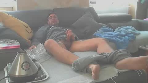 Snapshot of frenchpapalover chatting on December 3, 8:27 am frenchpapalover online show from December 3, 8:27 am