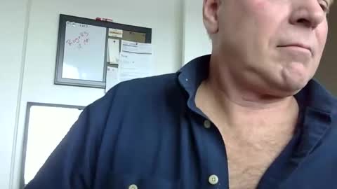 Snapshot of frenchrickdaddy chatting on May 8, 6:35 pm Rick online show from May 8, 6:35 pm
