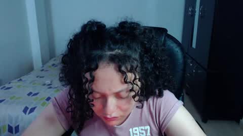 Snapshot of freud_x_louise1 chatting on March 1, 5:42 am Louise online show from March 1, 5:42 am