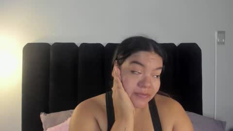 Snapshot of freya_blaze chatting on March 22, 8:07 am freya_blaze online show from March 22, 8:07 am