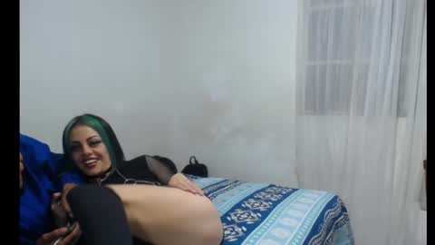 freyaa_sorceress online show from February 3, 3:42 am