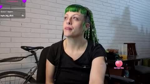 freyaa_sorceress online show from September 15, 8:03 am