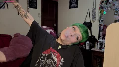 freyaa_sorceress online show from December 15, 4:39 am