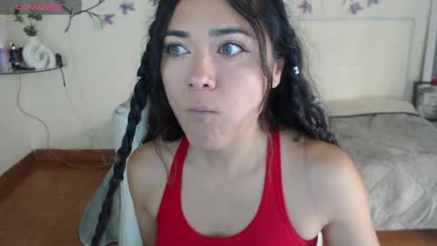 Snapshot of freyarouge chatting on April 2, 2:58 pm freyarouge online show from April 2, 2:58 pm