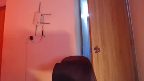Snapshot of freyjashine_x chatting on February 2, 2:06 am FREYJA LOREN online show from February 2, 2:06 am