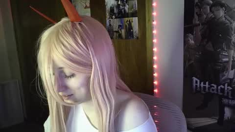 FreyaTheGemini online show from October 29, 4:26 am