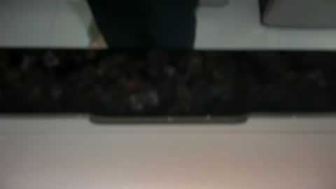 freyva_ online show from March 3, 1:21 am