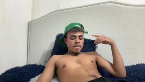 freyva_ online show from September 19, 3:19 am