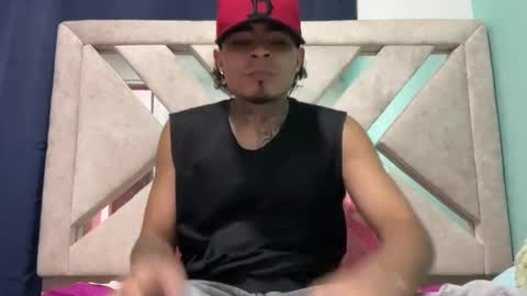 Snapshot of freyva_ chatting on April 6, 1:25 am freyva_ online show from April 6, 1:25 am