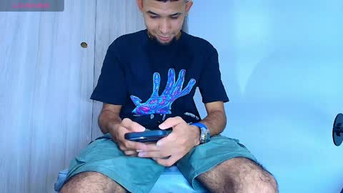 Snapshot of freyva_ chatting on April 8, 1:27 am freyva_ online show from April 8, 1:27 am