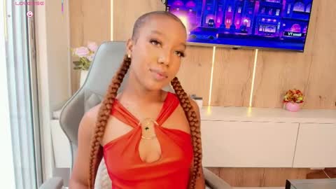Snapshot of frida_kiroga chatting on June 5, 7:30 pm Frida Kiroga online show from June 5, 7:30 pm