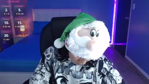 frida_lassi_ online show from December 6, 7:21 am