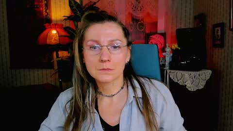 Frida Tander online show from February 2, 3:28 pm