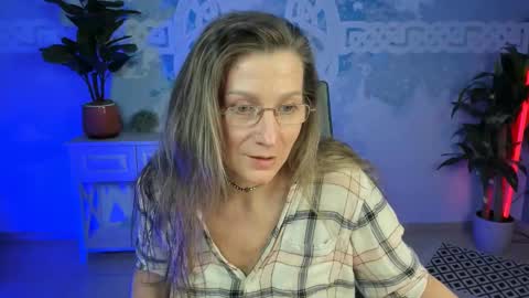 Frida Tander online show from February 15, 9:05 am