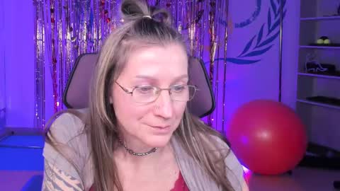 Frida Tander online show from February 23, 3:18 pm