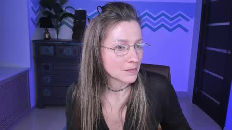 Frida Tander online show from March 9, 8:31 pm