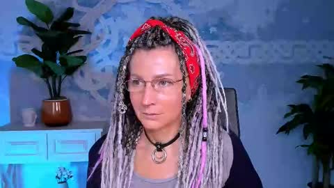 Frida Tander online show from September 28, 1:05 pm