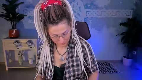 Frida Tander online show from January 10, 5:20 am