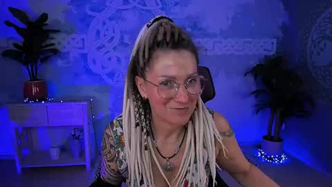 Frida Tander online show from May 8, 5:57 am