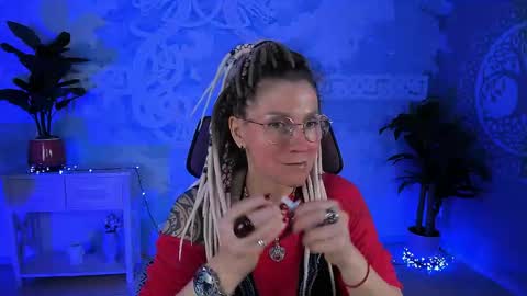 Frida Tander online show from May 12, 5:15 am