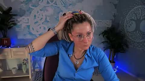 Frida Tander online show from May 15, 5:25 am