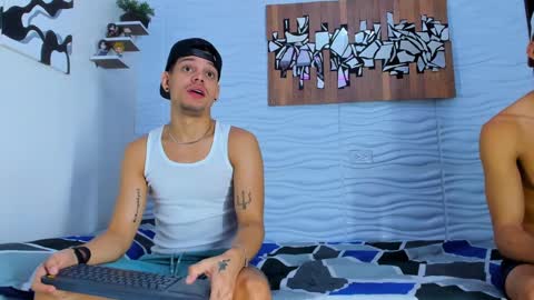 Adam y pitter online show from September 23, 1:36 pm