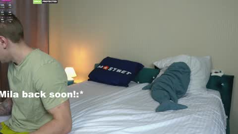 Snapshot of friendsurdreams chatting on December 8, 3:02 pm friendsurdreams online show from December 8, 3:02 pm