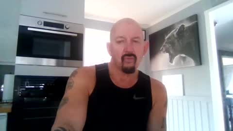 Snapshot of friskyneedsum chatting on February 25, 3:38 pm bob online show from February 25, 3:38 pm