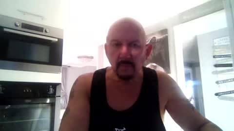 Snapshot of friskyneedsum chatting on March 3, 5:07 pm bob online show from March 3, 5:07 pm