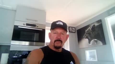 Snapshot of friskyneedsum chatting on September 9, 3:33 pm bob online show from September 9, 3:33 pm