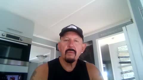 Snapshot of friskyneedsum chatting on September 17, 9:22 am bob online show from September 17, 9:22 am