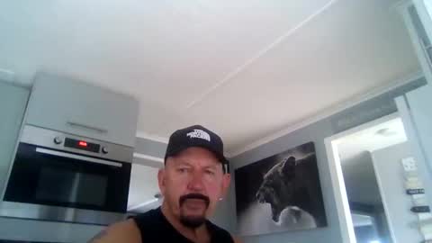 Snapshot of friskyneedsum chatting on October 7, 1:19 pm bob online show from October 7, 1:19 pm