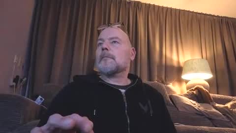 Snapshot of frits1965 chatting on February 5, 8:02 pm dirtyminds1972 online show from February 5, 8:02 pm