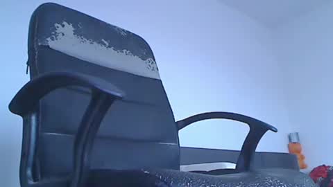 Snapshot of fritz12007 chatting on January 17, 7:57 am sexykl online show from January 17, 7:57 am