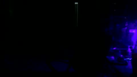 Snapshot of frog69man chatting on September 29, 8:46 pm Watch me cum online show from September 29, 8:46 pm