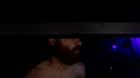 Snapshot of frog69man chatting on October 15, 1:11 pm Watch me cum online show from October 15, 1:11 pm