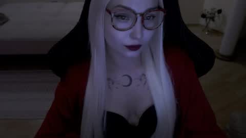 Snapshot of fromsun_forsoul chatting on March 16, 7:29 pm Lilith online show from March 16, 7:29 pm