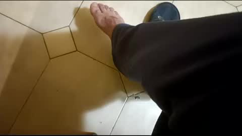 Snapshot of fronion chatting on December 30, 10:34 pm Hornycouple1386 online show from December 30, 10:34 pm