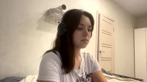 Snapshot of frosted_bloom chatting on September 23, 2:09 pm Emily online show from September 23, 2:09 pm