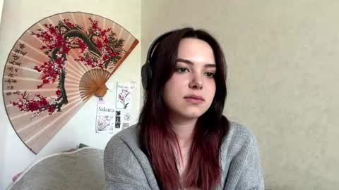Snapshot of frosted_bloom chatting on June 30, 7:20 am Emily online show from June 30, 7:20 am