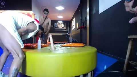 THOMAS AND DAMIAND online show from February 23, 10:09 pm